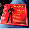 Jones, Tom : Tom Jones Sings She's A Lady